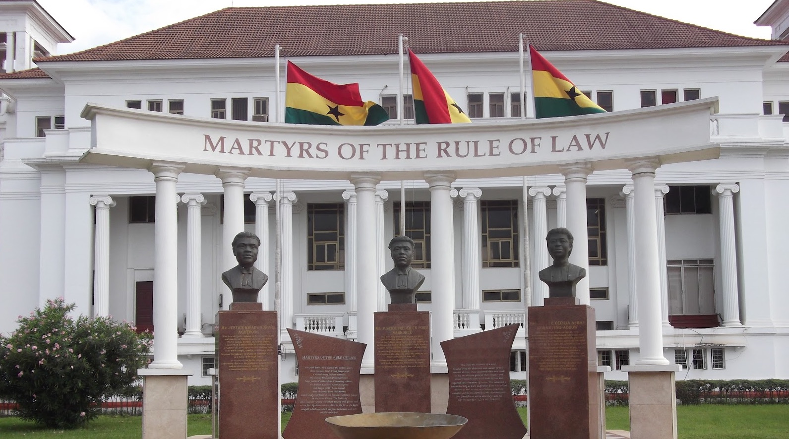 ghana"s supreme court judges collected bribes